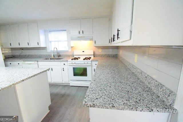 2625 Sharpsburg Mccullum Road, Newnan, GA 30265