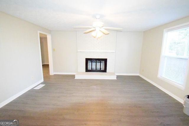 2625 Sharpsburg Mccullum Road, Newnan, GA 30265