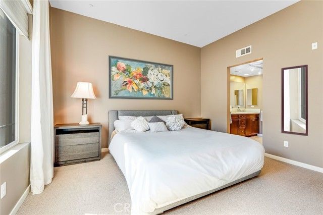 507 Rockefeller, Irvine, CA 92612