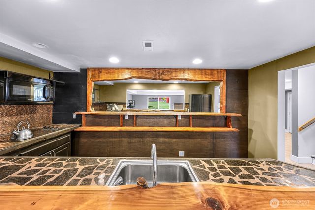 46003 Concrete Sauk Valley Road, Concrete, WA 98237