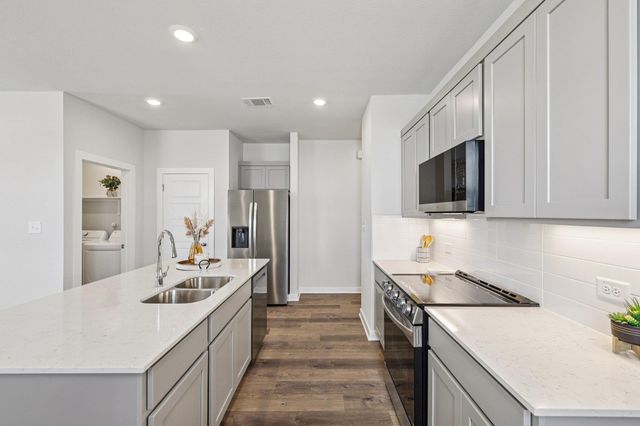 113 Cutleaf CV, San Marcos, TX 78666