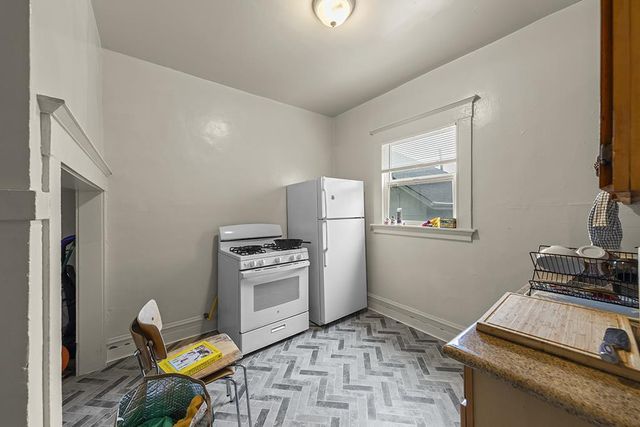 1736 23rd Avenue, Oakland, CA 94606