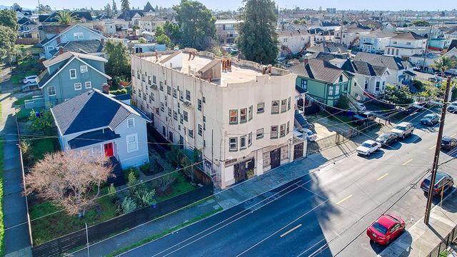 1736 23rd Avenue, Oakland, CA 94606