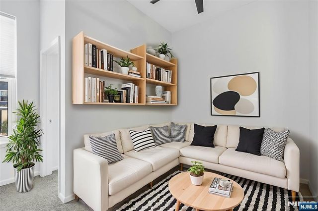 815 Park Avenue 1L, Hoboken, NJ 07030