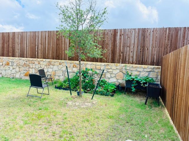 6416 Hidden Flower Way, Fort Worth, TX 76036