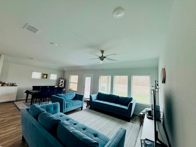6416 Hidden Flower Way, Fort Worth, TX 76036