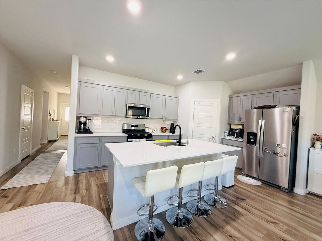 6416 Hidden Flower Way, Fort Worth, TX 76036