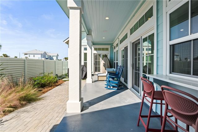 724 Sunset Ave, Port Aransas, TX 78373