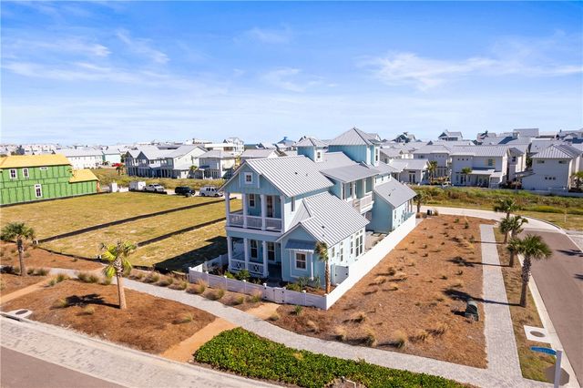 724 Sunset Ave, Port Aransas, TX 78373