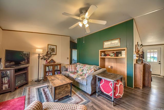 11727 Haven Estates, Adkins, TX 78101