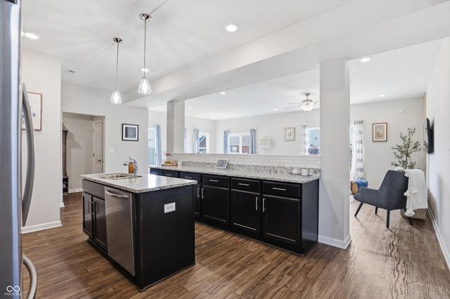2023 Glenmoor Drive, Columbus, IN 47201