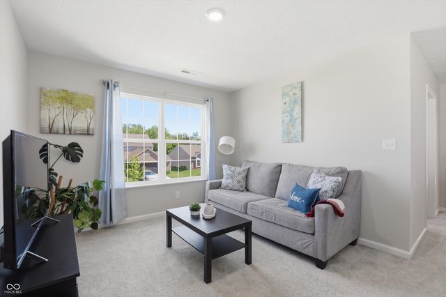 2023 Glenmoor Drive, Columbus, IN 47201