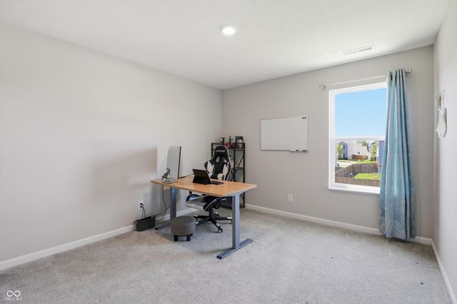 2023 Glenmoor Drive, Columbus, IN 47201