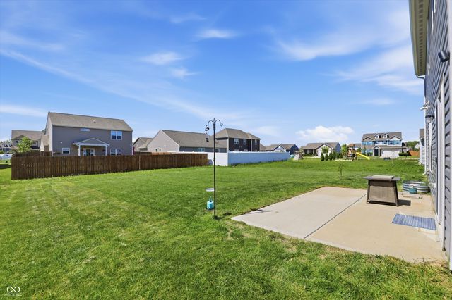 2023 Glenmoor Drive, Columbus, IN 47201