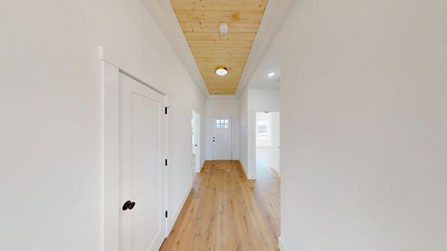 269 Ridge Road, Wellford, SC 29385