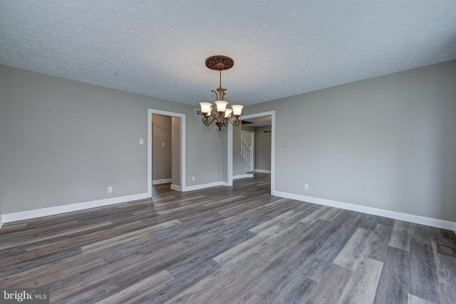 270 HARTFORD RD, Medford, NJ 08055