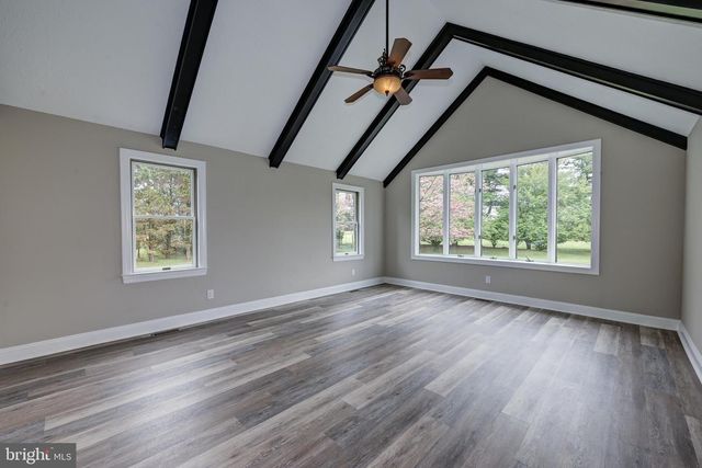 270 HARTFORD RD, Medford, NJ 08055
