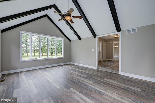 270 HARTFORD RD, Medford, NJ 08055