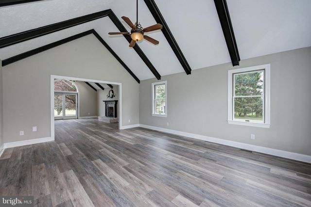 270 HARTFORD RD, Medford, NJ 08055