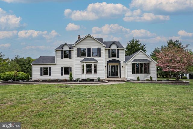 270 HARTFORD RD, Medford, NJ 08055