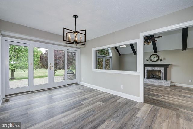 270 HARTFORD RD, Medford, NJ 08055