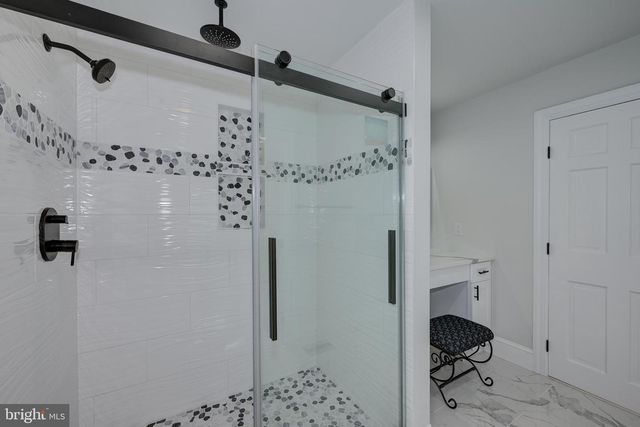 270 HARTFORD RD, Medford, NJ 08055