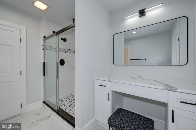 270 HARTFORD RD, Medford, NJ 08055