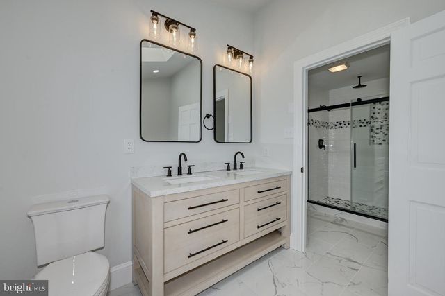270 HARTFORD RD, Medford, NJ 08055