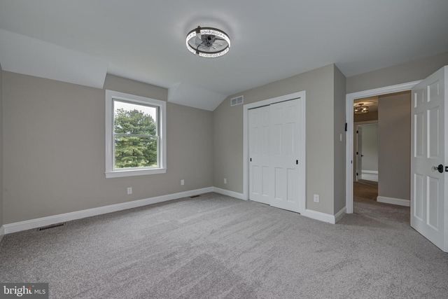 270 HARTFORD RD, Medford, NJ 08055