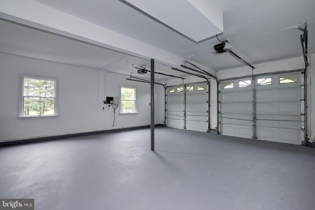 270 HARTFORD RD, Medford, NJ 08055