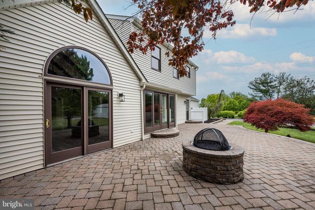 270 HARTFORD RD, Medford, NJ 08055
