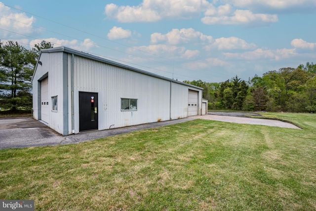 270 HARTFORD RD, Medford, NJ 08055