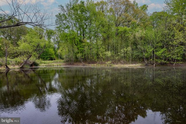 270 HARTFORD RD, Medford, NJ 08055