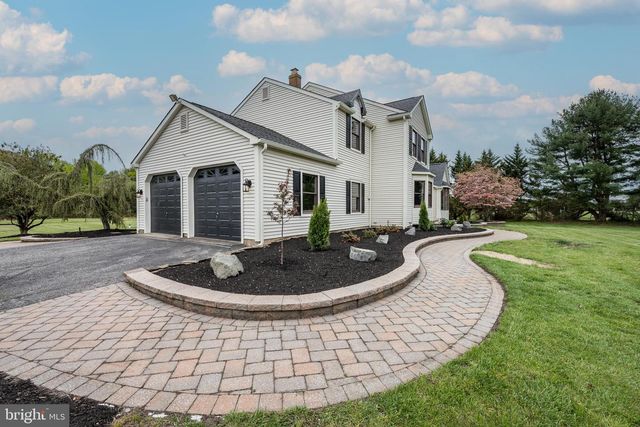 270 HARTFORD RD, Medford, NJ 08055