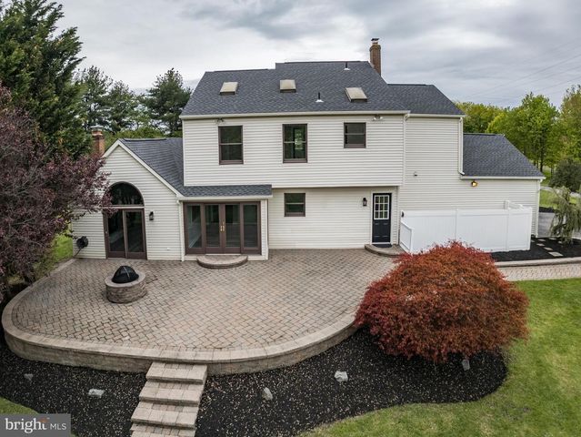 270 HARTFORD RD, Medford, NJ 08055