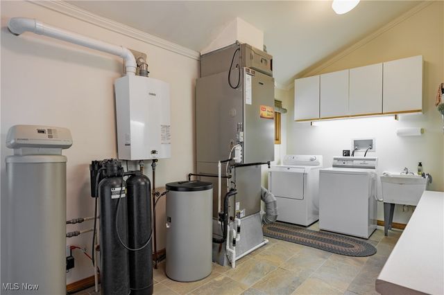 8089 Elk Fork Road, Middlebourne, WV 26149