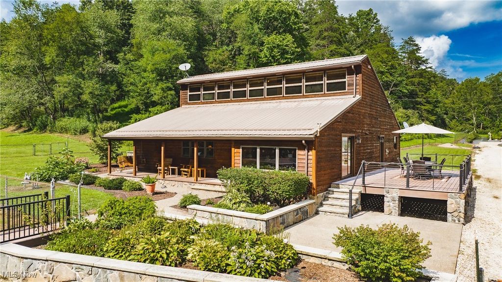 8089 Elk Fork Road, Middlebourne, WV 26149