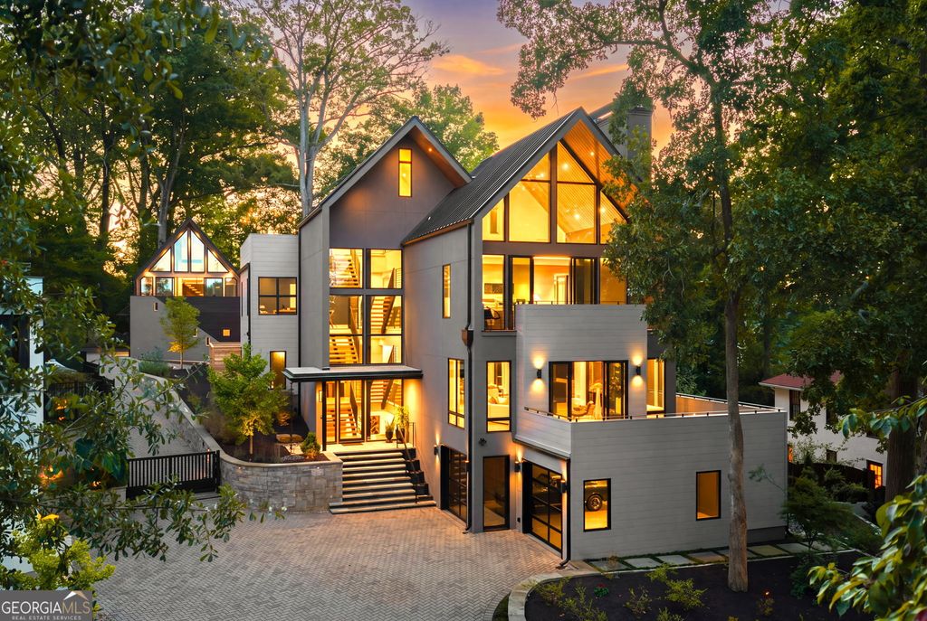1033 Reeder Circle NE, Atlanta, GA 30306 — exterior