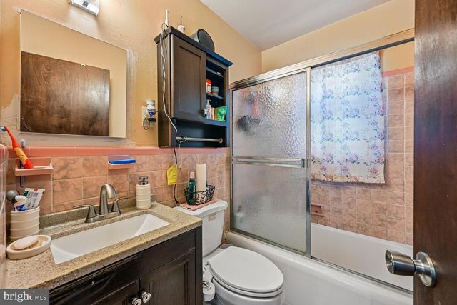 7308 FINNS LN, Lanham, MD 20706
