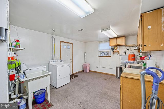 7308 FINNS LN, Lanham, MD 20706