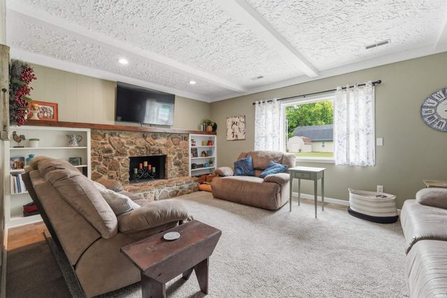 9804 Gerig Road, Leo, IN 46765
