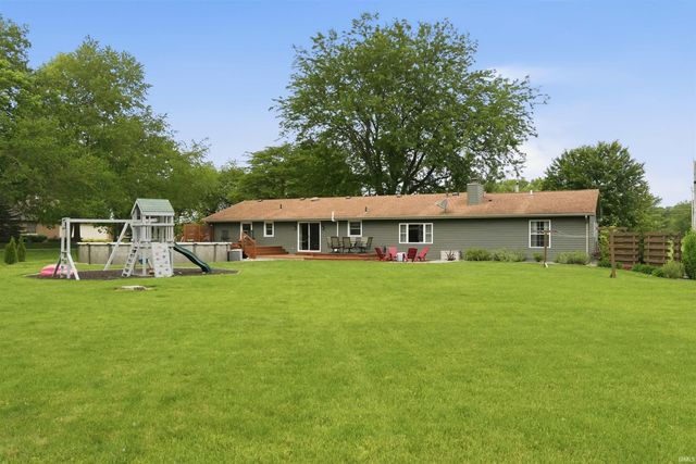 9804 Gerig Road, Leo, IN 46765
