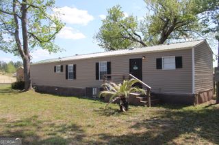 514 Walker Lane, Baxley, GA 31513