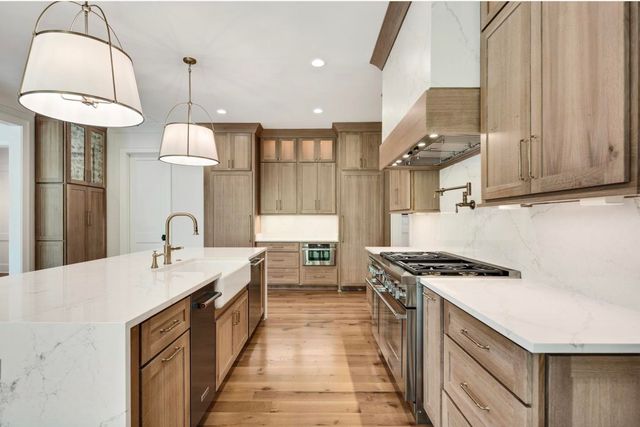 650 BUSHCHAT LN, Collierville, TN 38017