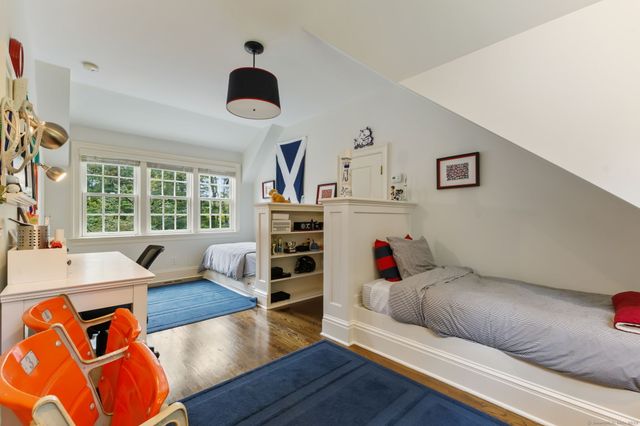 758 Smith Ridge Road, New Canaan, CT 06840