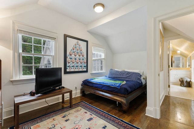 758 Smith Ridge Road, New Canaan, CT 06840