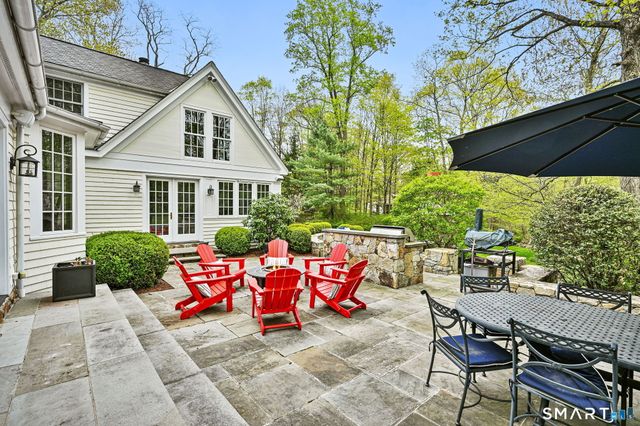 758 Smith Ridge Road, New Canaan, CT 06840