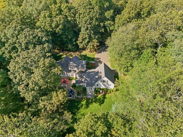 758 Smith Ridge Road, New Canaan, CT 06840