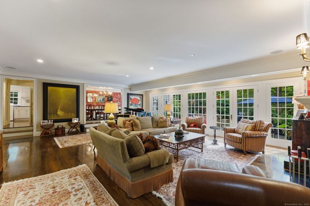 758 Smith Ridge Road, New Canaan, CT 06840