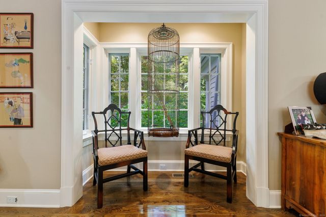 758 Smith Ridge Road, New Canaan, CT 06840